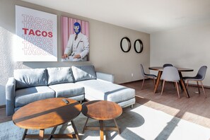 Apartment | Interior - Roma Norte Retreat - 2br, Wifi- Parking- Sleeps 6 (Mexico City)