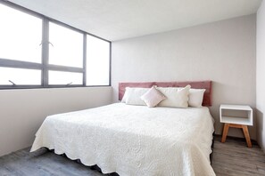 Apartment | 2 Schlafzimmer, Bügeleisen/Bügelbrett, kostenloses WLAN, Bettwäsche