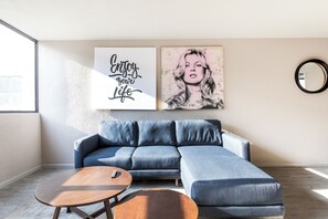 Apartment | Interior - Stylish 2BR in Roma - Parking- Wifi- Sleeps 6 (Mexico City)