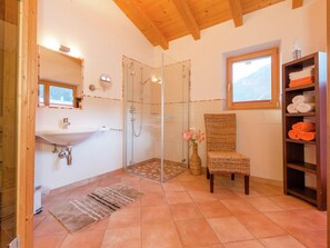Chalet | Bathroom