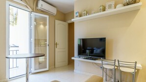 Apartment | Living room - City Apartment Fuengirola Near Beach (Fuengirola)
