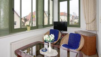 Apartment | Living room