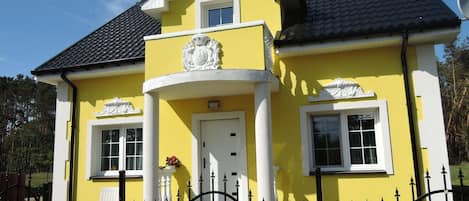 House | Exterior