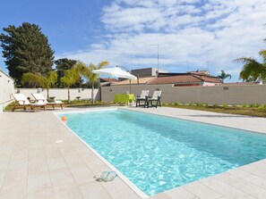 Hus | Pool | Utomhuspool