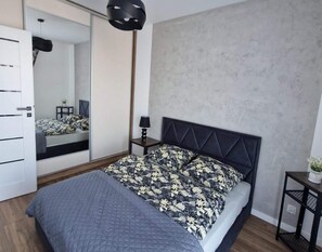 1 bedroom, individually furnished, bed sheets - Apartment in Gaski Near Lighthouse & Beach (Mielno)