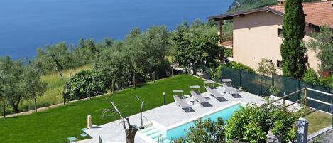 Apartment | Pool | Outdoor pool