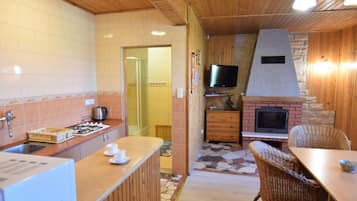 Bungalow | Private kitchen | Electric kettle