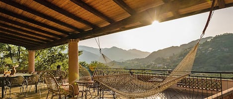 獨棟房屋 | 室外用餐