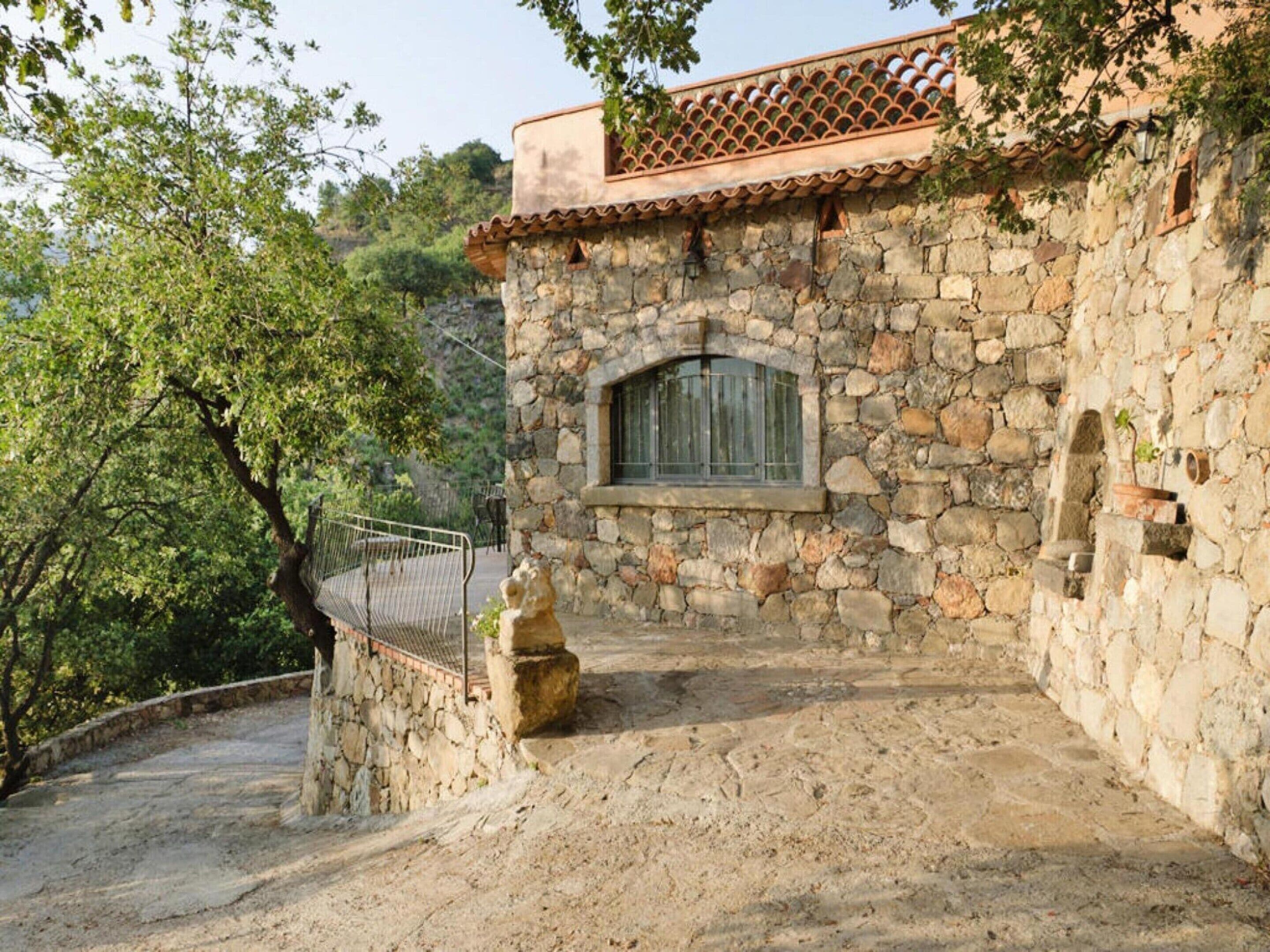 House | Property grounds