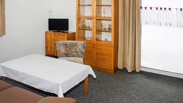 Apartment | 1 bedroom, individually furnished