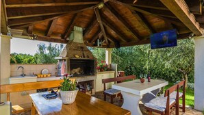 Apartment | Balcony - Apartment in Nin Near the Beach & Pool (Nin)