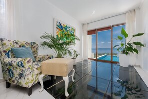 غرفة المعيشة