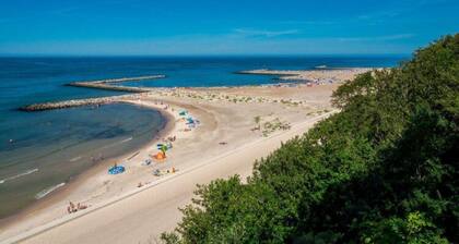 Comfortable Holiday Homes, Pool, Jaroslawiec