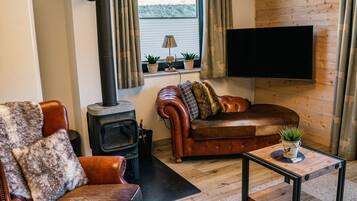Chalet | Living area | Fireplace