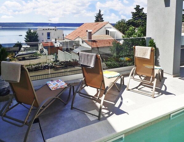 House | Balcony