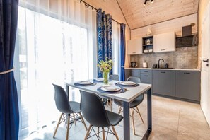 House | Dining - Holiday Cottages Close to the Beach, Jaroslawiec (Postomino)