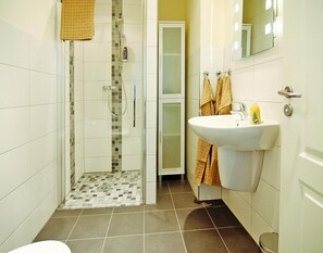 Apartment | Bathroom | Towels - Ferienwohnung, Ribnitz-damgarten (Ribnitz-Damgarten)