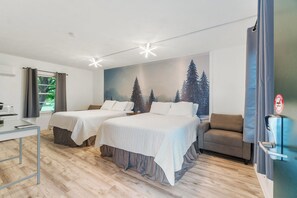 Deluxe Double Room, 2 Queen Beds | Free WiFi - Motel Somerset (Cement City)