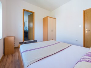 Apartamento | 3 quartos, ferros/tábuas de passar roupa, roupa de cama
