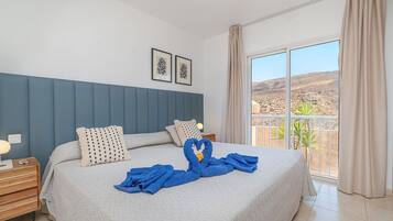 Apartment | 2 bedrooms, individually furnished, bed sheets