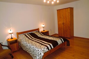 3 habitaciones y ropa de cama 