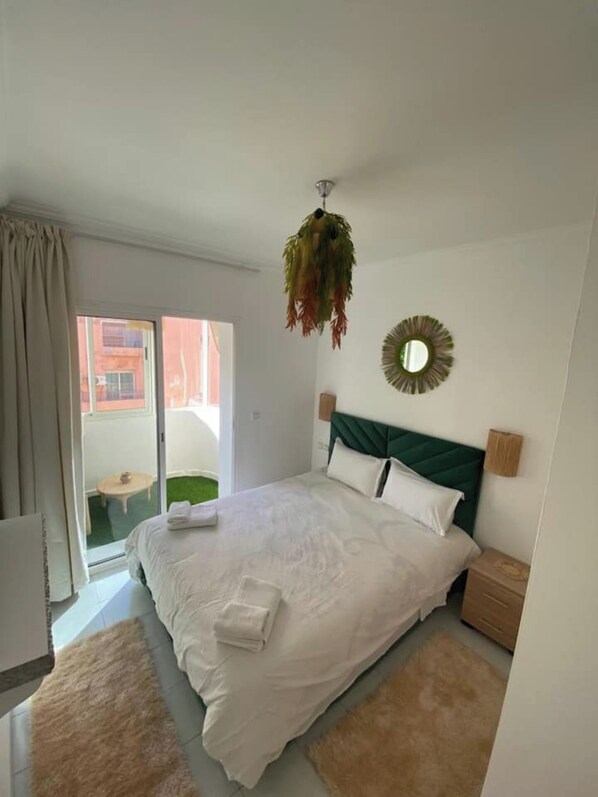 1 chambre, fer et planche à repasser, Wi-Fi, draps fournis