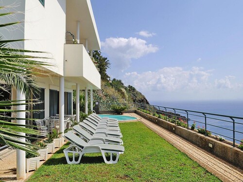 Villa in Madeira With Atlantic Ocean Views
