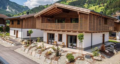 Chalet in Wald Near Krimml Waterfalls
