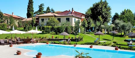Appartamento | Piscina | Piscina all'aperto