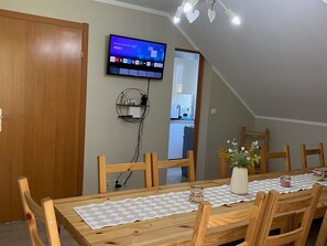 House | Dining
