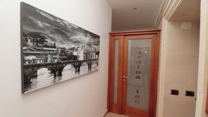 Pintu masuk interior