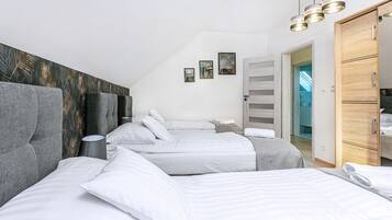 Rumah | 2 kamar tidur dan dilengkapi dengan perabotan berbeda-beda