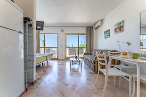 House | Living room
