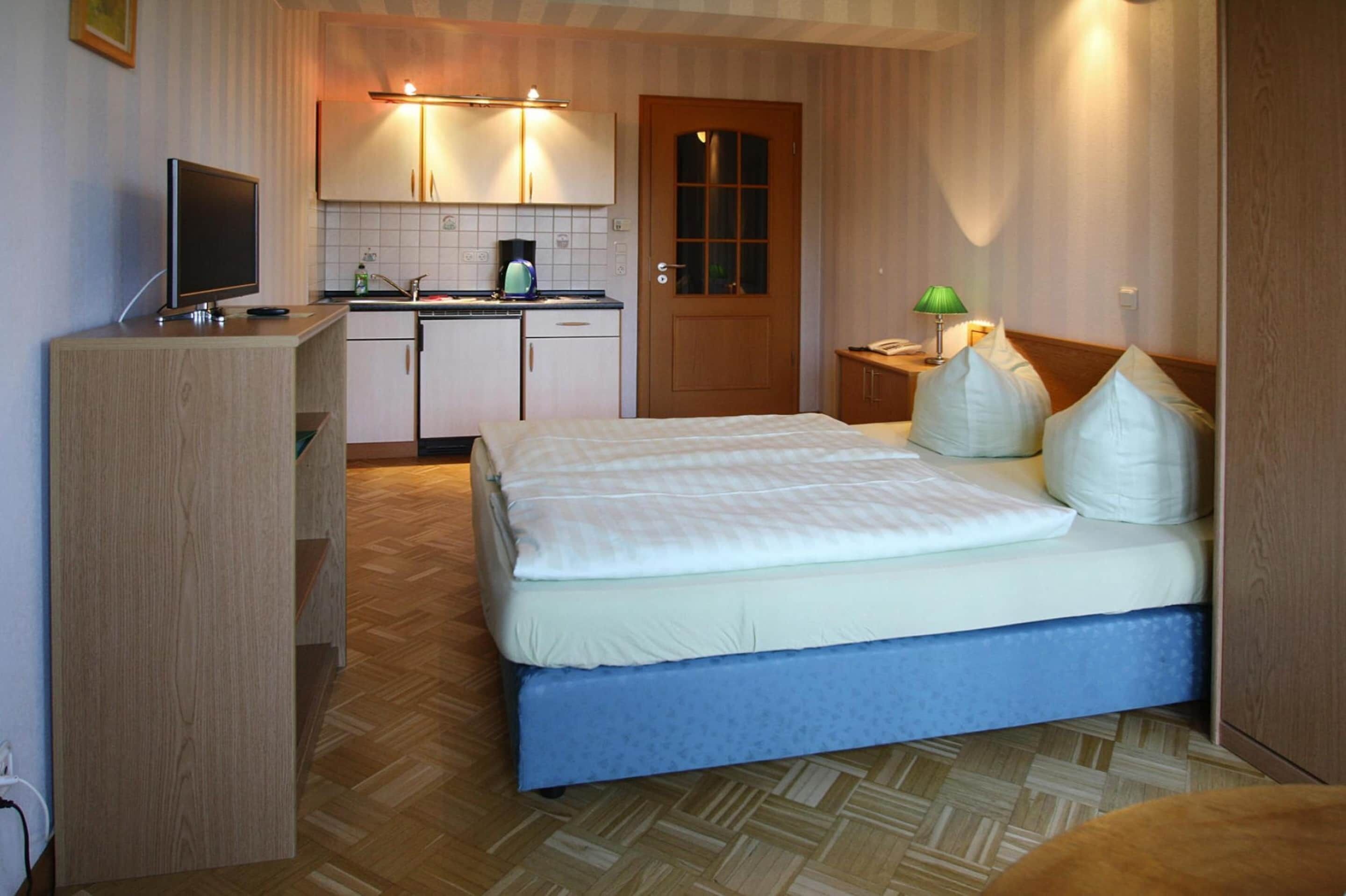 2 bedrooms, individually furnished