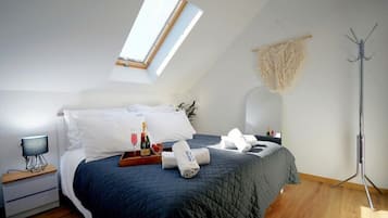 2 bedrooms, individually furnished, bed sheets