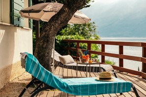 Rumah | Pemandangan dari properti