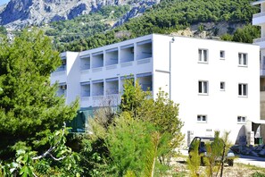 Apartment | Exterior - Villa in Nemira With Sea Views and Hiking (Omis)