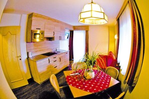 Apartment | Dining - Apartment in Val Gardena Near Ski Slopes (Santa Cristina Val Gardena)