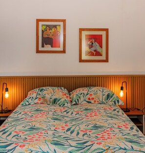 1 chambre, fer et planche à repasser, Wi-Fi, literie fournie