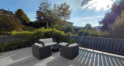 GroĂzĂŒgige Wohnung zum Entspannen und WohlfĂŒhlen