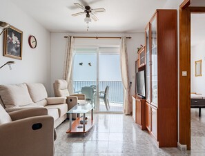Apartment | Living room - Faro's Almunecar Beach Apartment - Los Ramos (Almunecar)