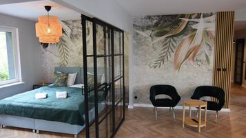 Apartment | 2 bedrooms, individually furnished, bed sheets