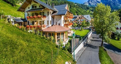 Chalet in Dienten With Ski-in Access