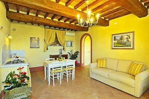 Apartment | Dining - Estate in Monte Serra With Pool & Olive Trees (Buti)