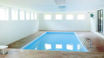 Bungalow | Hồ bơi | Hồ bơi trong nhà, hồ bơi ngoài trời