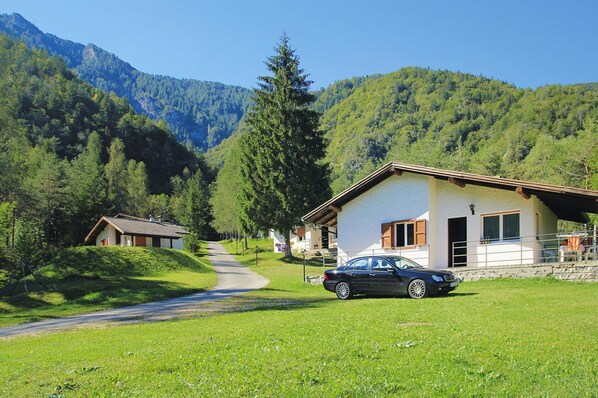 Bungalow | Exterior - Apartment Santa Lucia in Bezecca (Ledro)