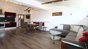 Sınıflandırılmamış resim, 26 üzerinden 4, düğme