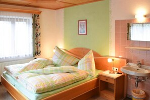 3 bedrooms, individually furnished, bed sheets - Apartment in Huttau Near Ski Amade Slopes (Huettau)