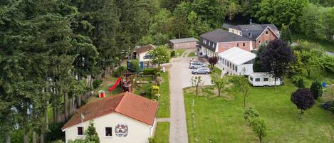 House | Bahagian luar