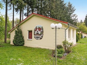 House | Exterior - Holiday Home in Parchim With Terrace (Parchim)